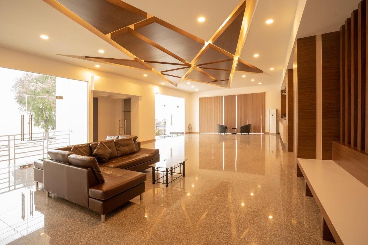 Intouch Riverside Hotel Паксе Екстер'єр фото