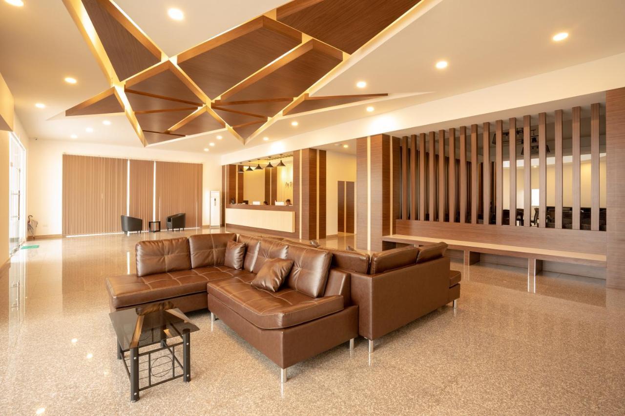 Intouch Riverside Hotel Паксе Екстер'єр фото