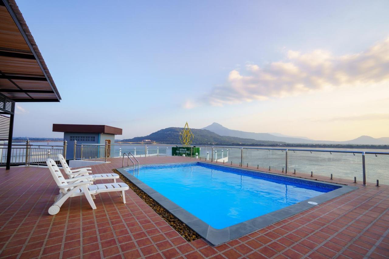Intouch Riverside Hotel Паксе Екстер'єр фото
